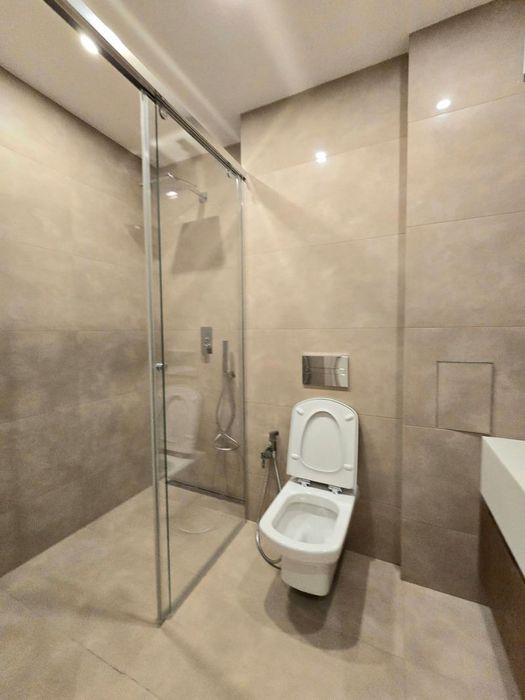 Продава се Тристаен апартамент в София, Център - 187 кв.м за 3198 €/кв.м - Снимка #7