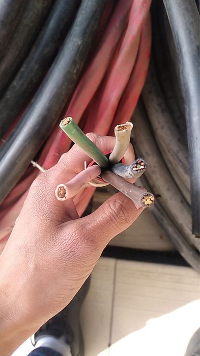 Пугнп , Пвс , Ввгнг , Аввг ва бошка турдаги кабеллар ассортименда