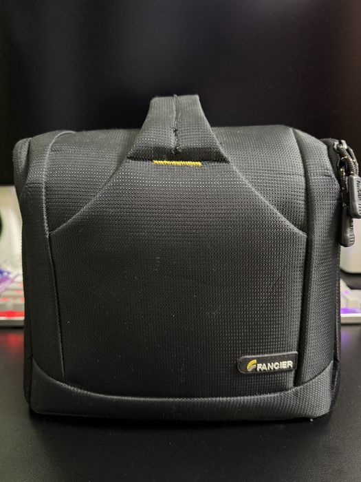 Canon 800d cu obiectiv + Card 32gb + Geanta