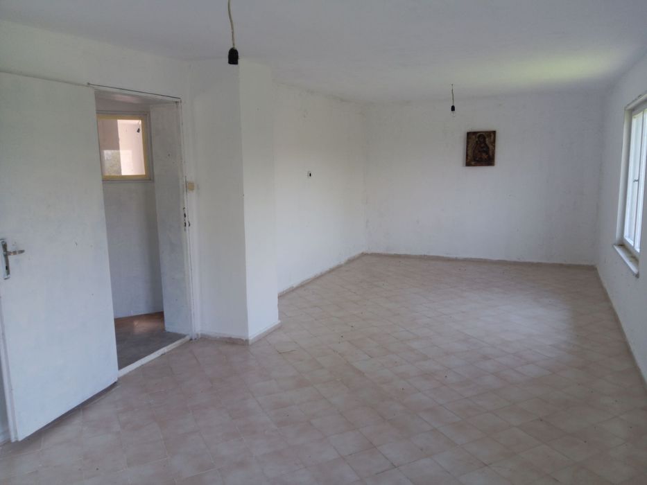 Продава се Къща в с. Бабица, Област Перник - 142 кв.м за 740 €/кв.м - Снимка #22