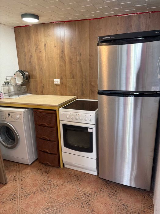 Дава се под наем Едностаен апартамент в Враца, Квартал 103 - 45 кв.м за 178.5 € - Снимка #2