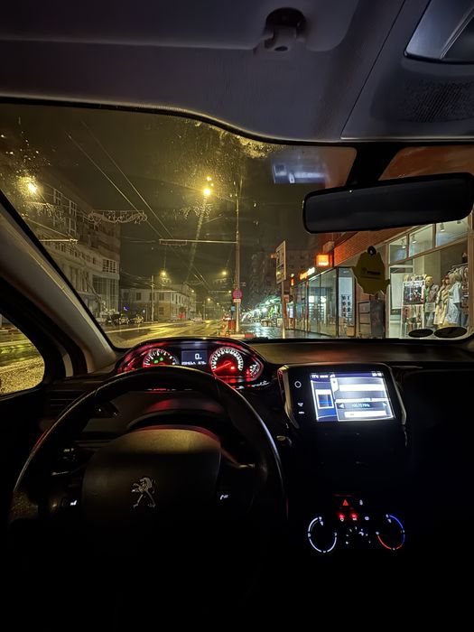 Peugeot 208 2013