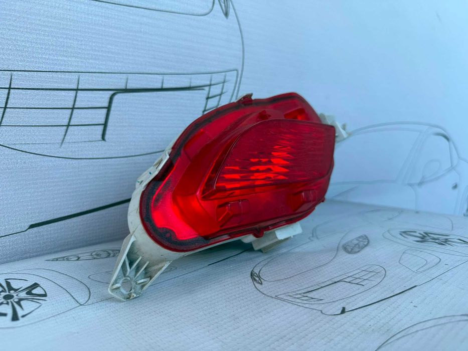 Lampă Ceață Bara Spate Stânga Toyota Yaris 3 Facelift 2015 / 2014-2017 / Cod OEM 81591-0D190 (5C2)