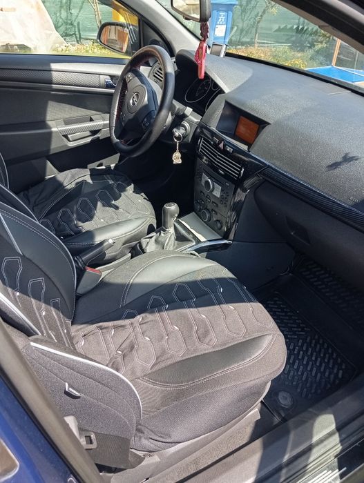 Vînd Opel Astra h