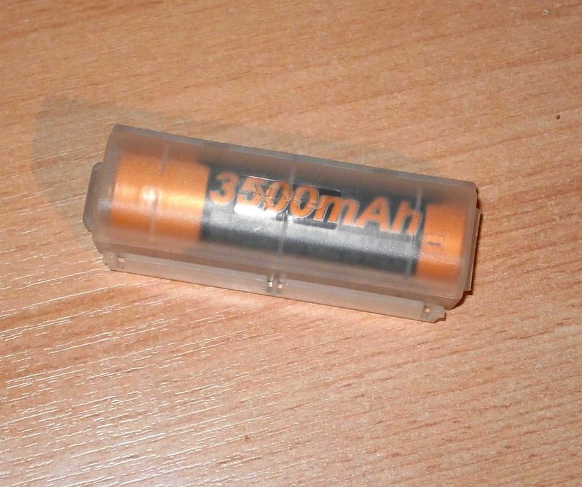 Acumulator Fenix 18650 - 3500mAh cu mufa Micro-USB nou