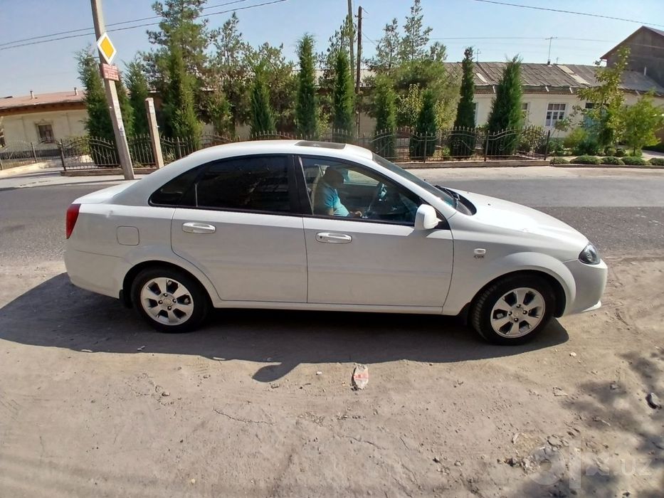 Chevrolet Gentra sotiladi