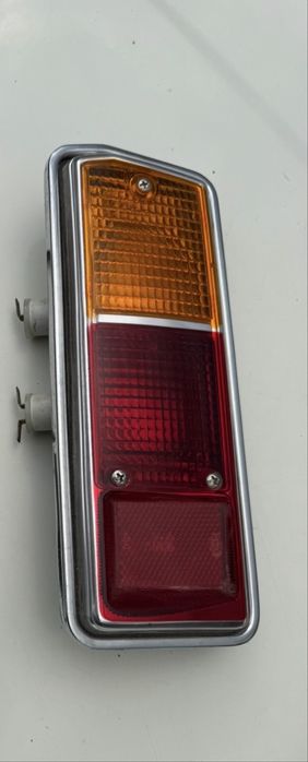 Lampi dacia 1300