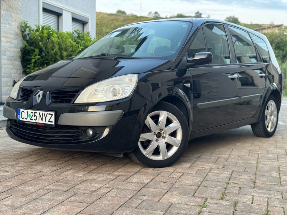 Vând Renault Grand Scenic