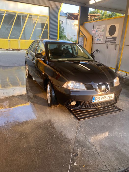 продавам Сеат Ибиза 2007 1.4i 2200 евро