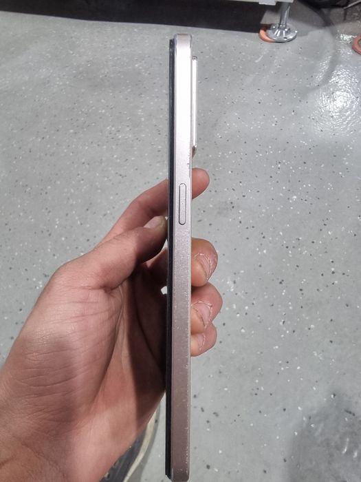 Oppo Reno 7 телефон