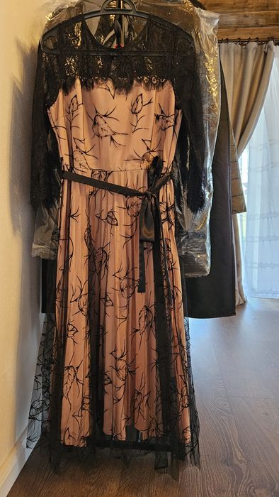 Rochie midi eleganta