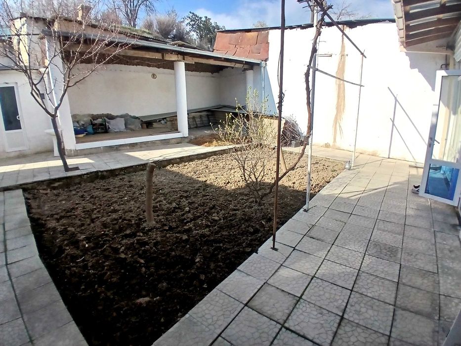 Шинамгига ховлича сотилади арзон нархда