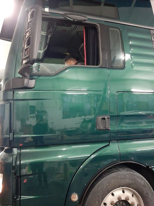 Vopsitorie Auto  camioane  utilaje agricole dube,