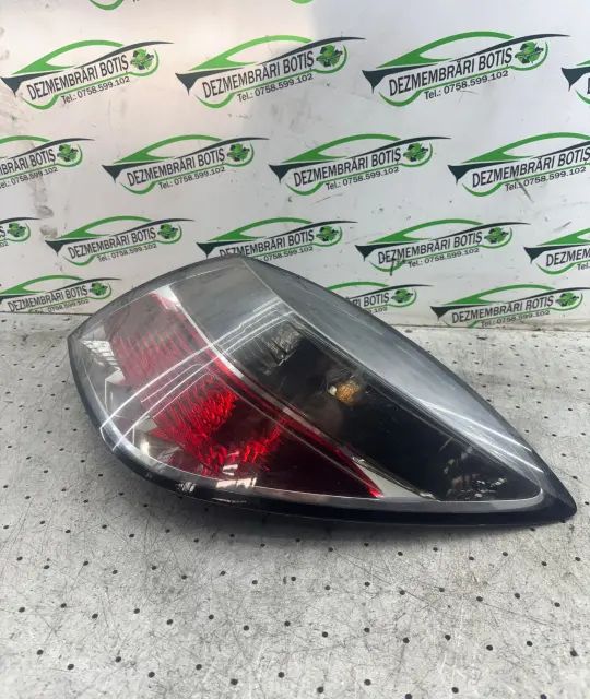 Lampa / Tripla stop dreapta pe aripa 24451834 Opel Astra 2005