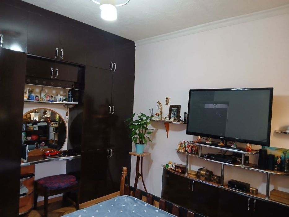 Продам квартиру в кирпичном доме