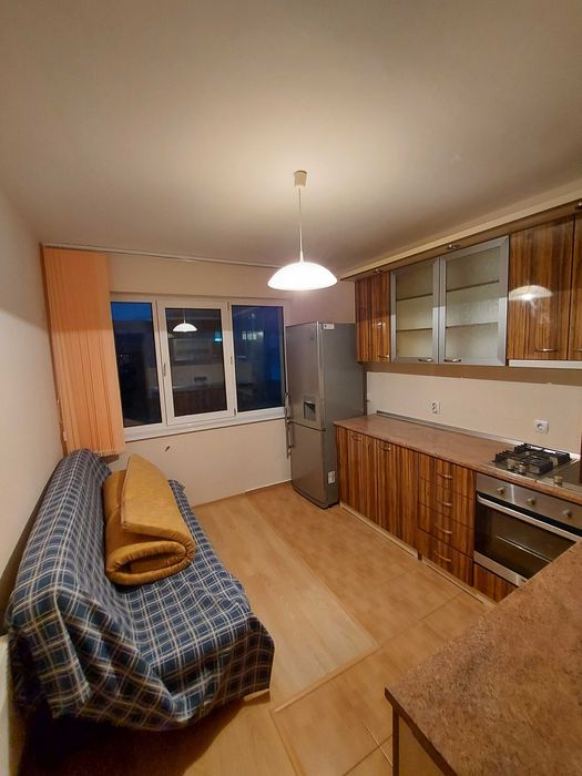 Дава се под наем Двустаен апартамент в Бургас, Славейков - 73 кв.м за 306 € - Снимка #5