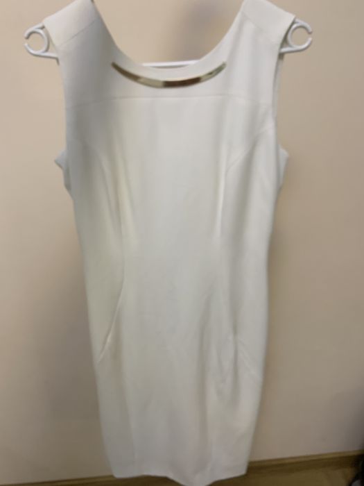 Официална рокля Reserved