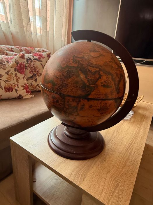 Настолен глобус бар за напитки