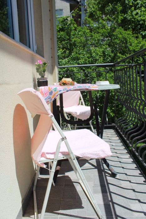 Апартаменти краткосрочно за фирми в Каршиака с безплатен паркинг