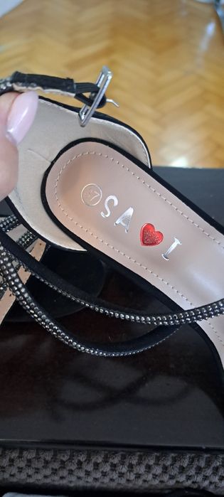 Дамски сандали на ток