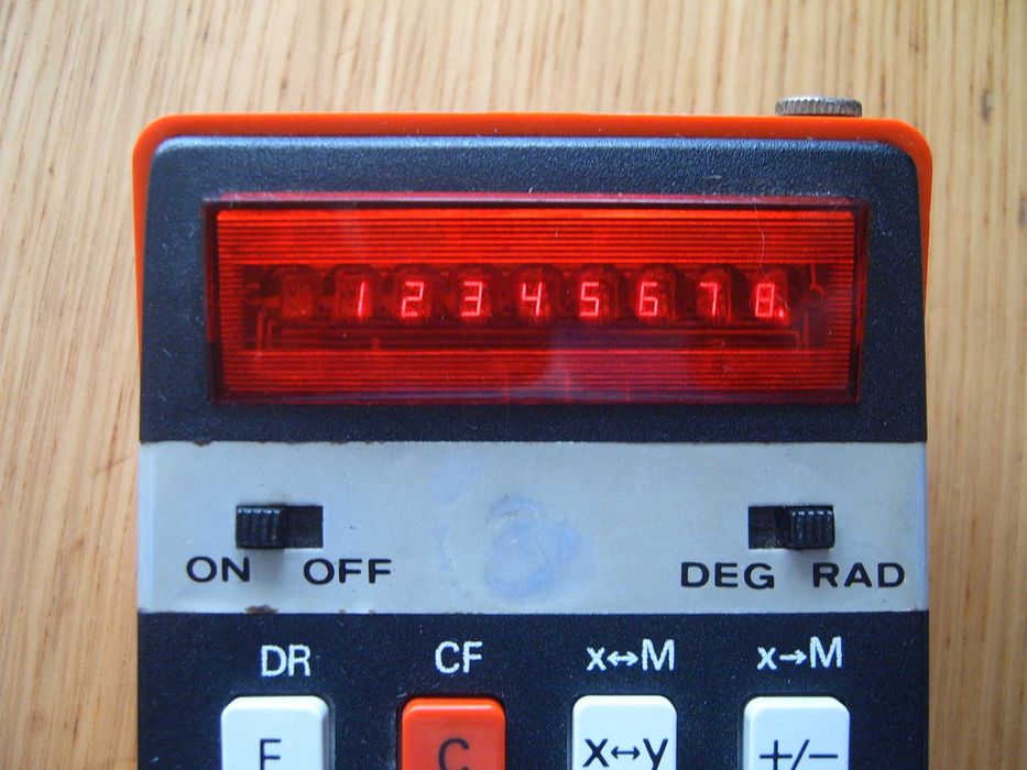 ELKA 135M електротен калкулатор от 70-те