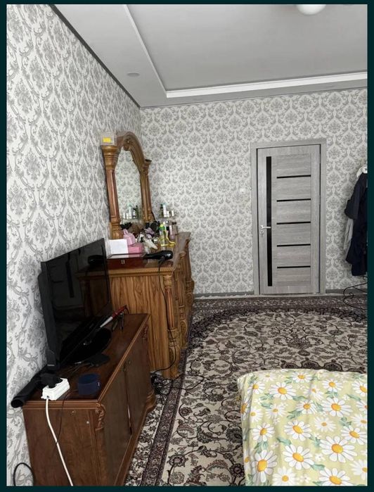 Srochne sotiladi Yunusobod 8 kv 3 xona