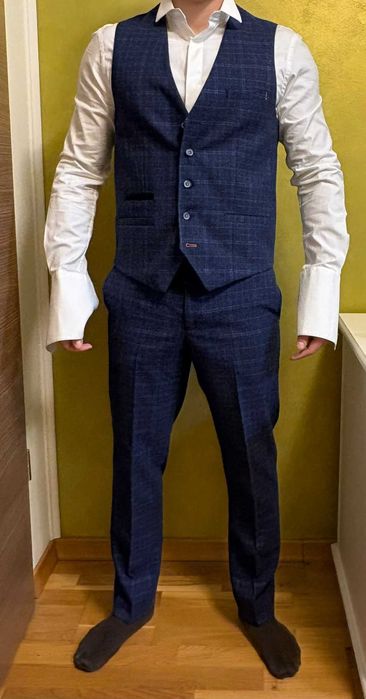 Costum House Of Cavani  sacou+vesta+pantaloni