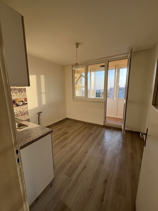 Дава се под наем Двустаен апартамент в Ямбол, Център - 40 кв.м за 178.5 € - Снимка #1