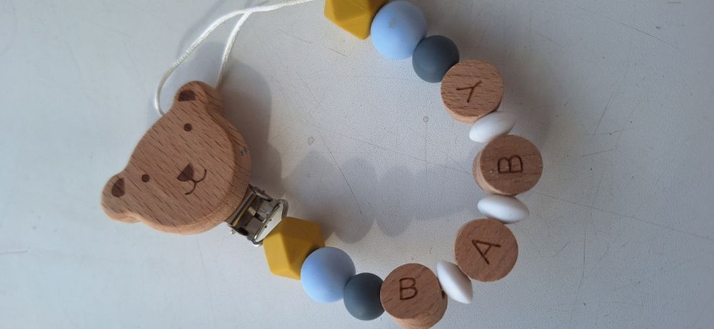 Продам новый держатель для пустышки