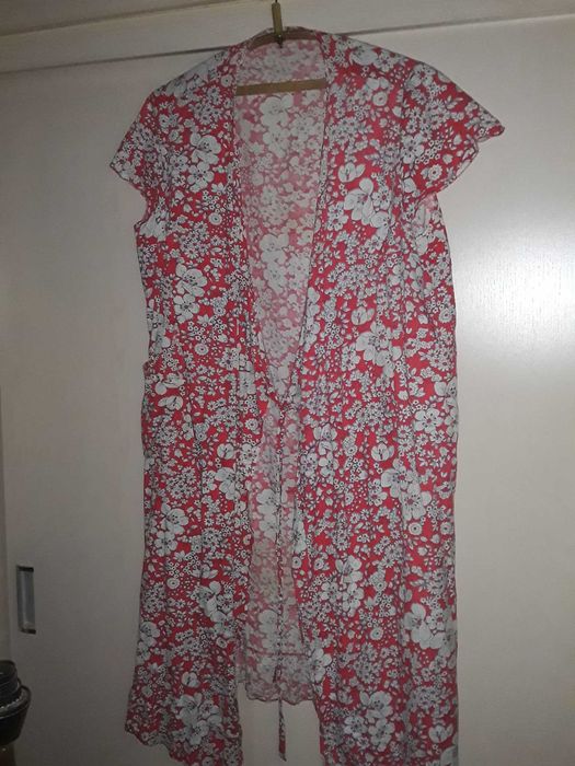 Халаты женские  52 54 56 размеров.