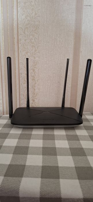 Wi-Fi роутер Mercusys AC12G (AC1300)