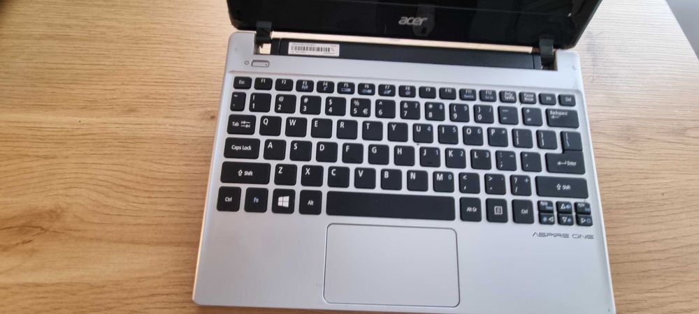 • Laptop Acer Ultra-portabil | Upgrade 8GB RAM | SSD 2566