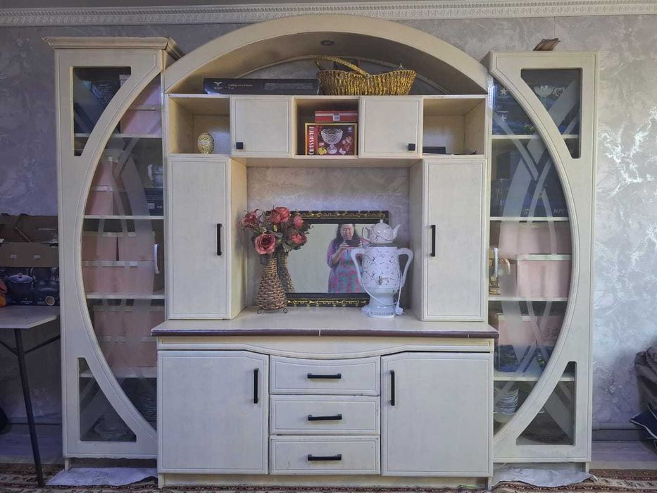 Стенка горка для посуды