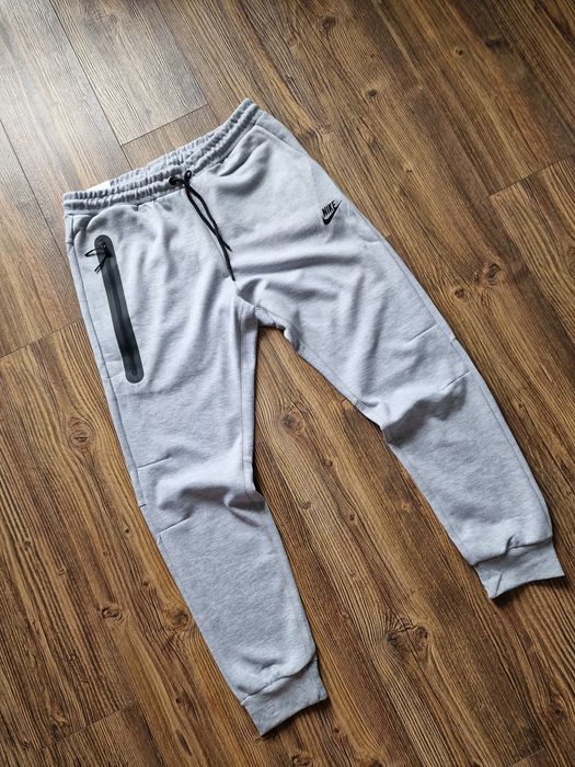 Страхотно мъжко спортно долнище размер S