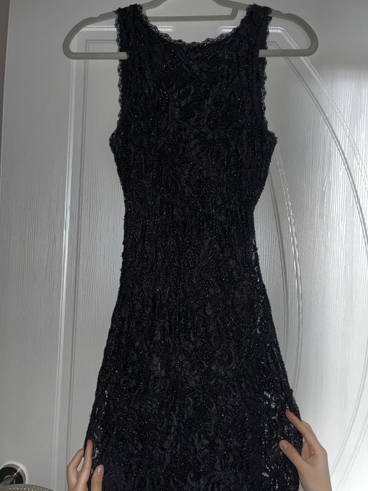 Елегантна черна рокля!