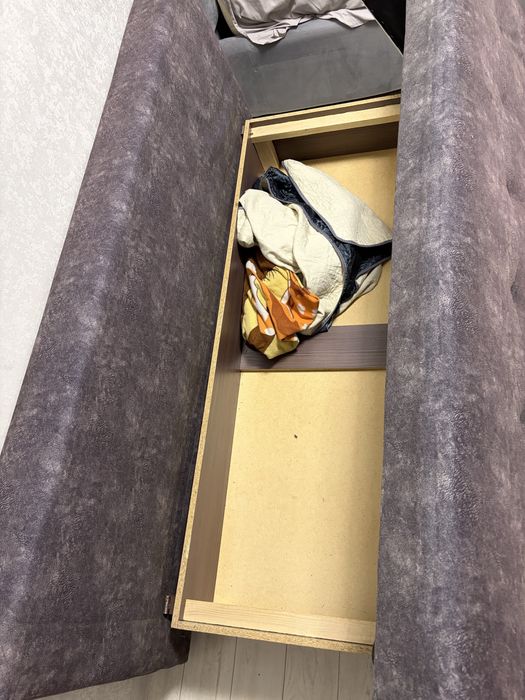 Продам диван чистый без клопов