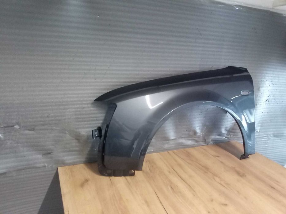 Aripa Fata Stanga Audi A4 B6 An 2000-2004 (Gri Inchis)