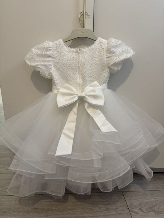 Платье белое для девочки