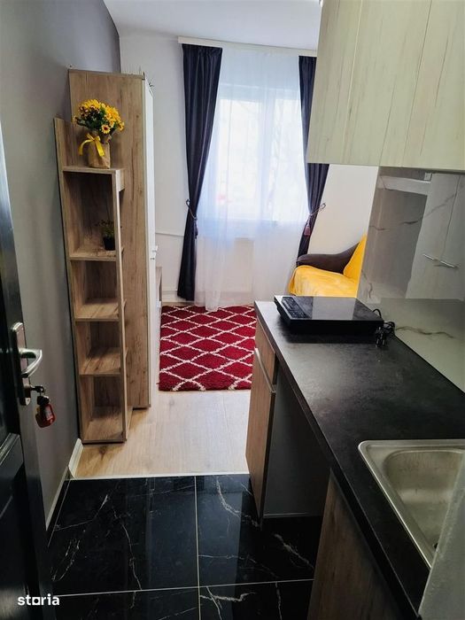 Garsoniera complet renovata zona Rogerius