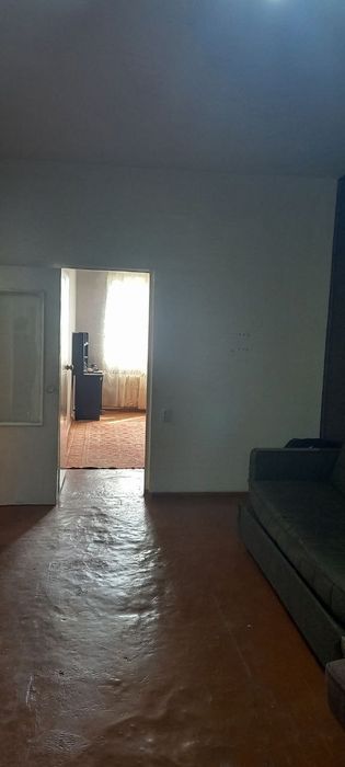 Mirzo Ulugʻbek TTZ 1 da 2 xona kv sotiladi