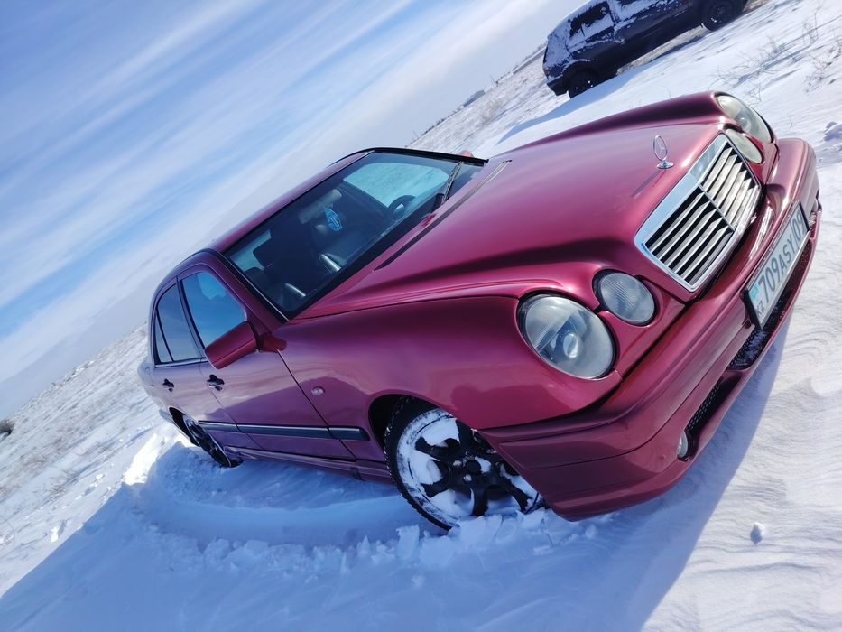 Продам мерседес Е 280