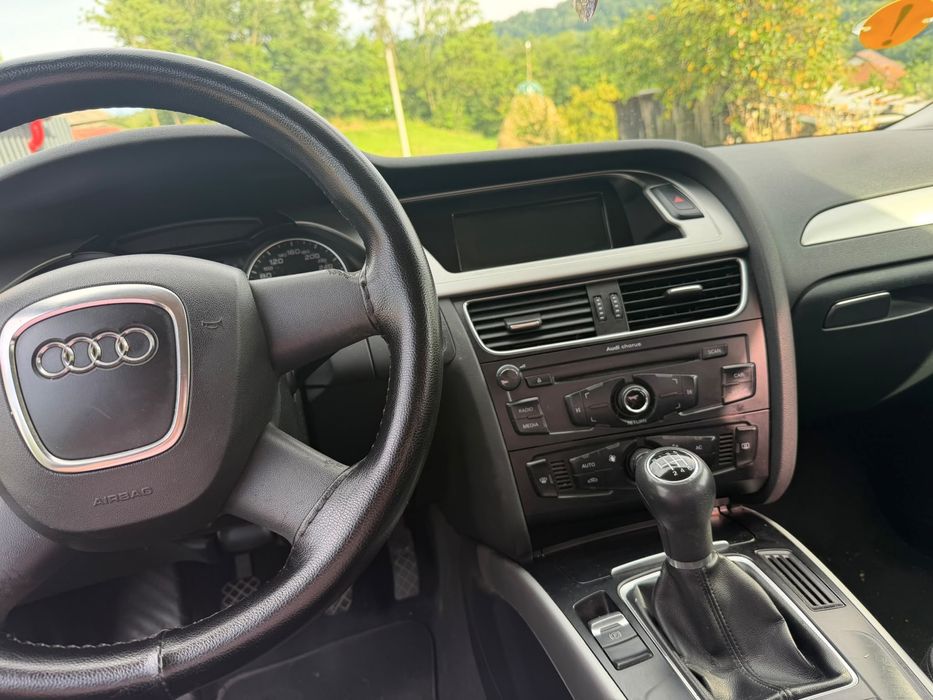 AUDI A4 2009 — imagine 2