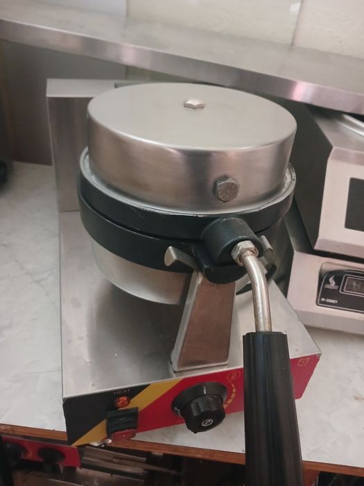 Вафельница для НЛО бургеров UFO