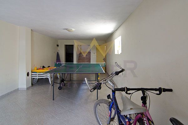 Продава се Къща в с. Близнаци, Област Варна - 680 кв.м за 572 €/кв.м - Снимка #9