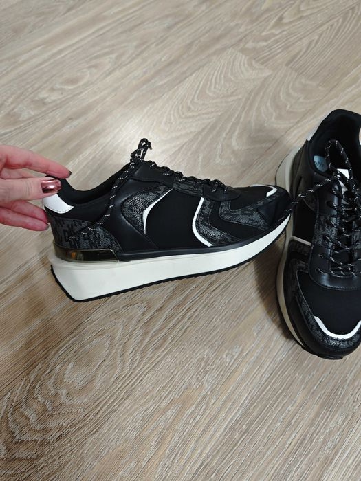 Дамски сникърси DKNY