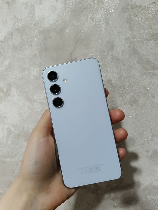 Продам телефон Samsung s24