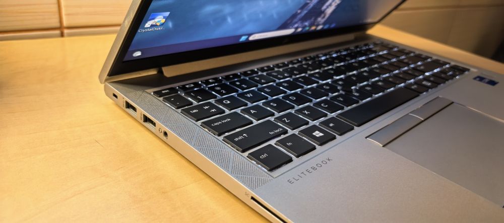 Laptop HP EliteBook 14 G8_i5 1136G7_24GB DDR4_512GB SSD_Metal + Geanta