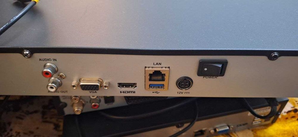 Продам Hikvision 7732ni-e2 на 32 камеры.