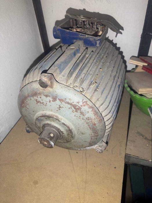 Пахта пресс аппарати сотилади!