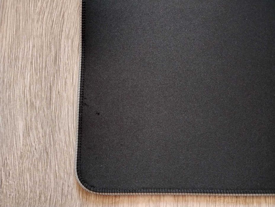 2 броя Gaming Mouse Mat Razer и Trust